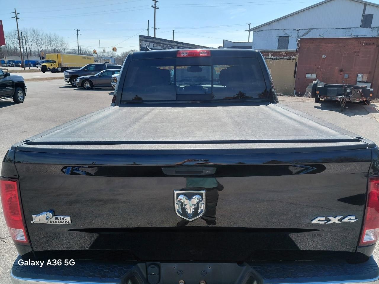 RAM 1500 SLT Crew Cab SWB 4WD 2014