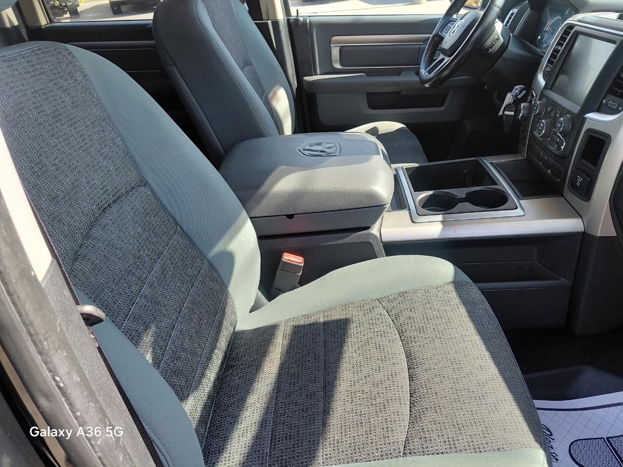 RAM 1500 SLT Crew Cab SWB 4WD 2014