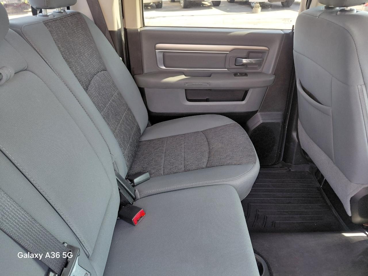 RAM 1500 SLT Crew Cab SWB 4WD 2014