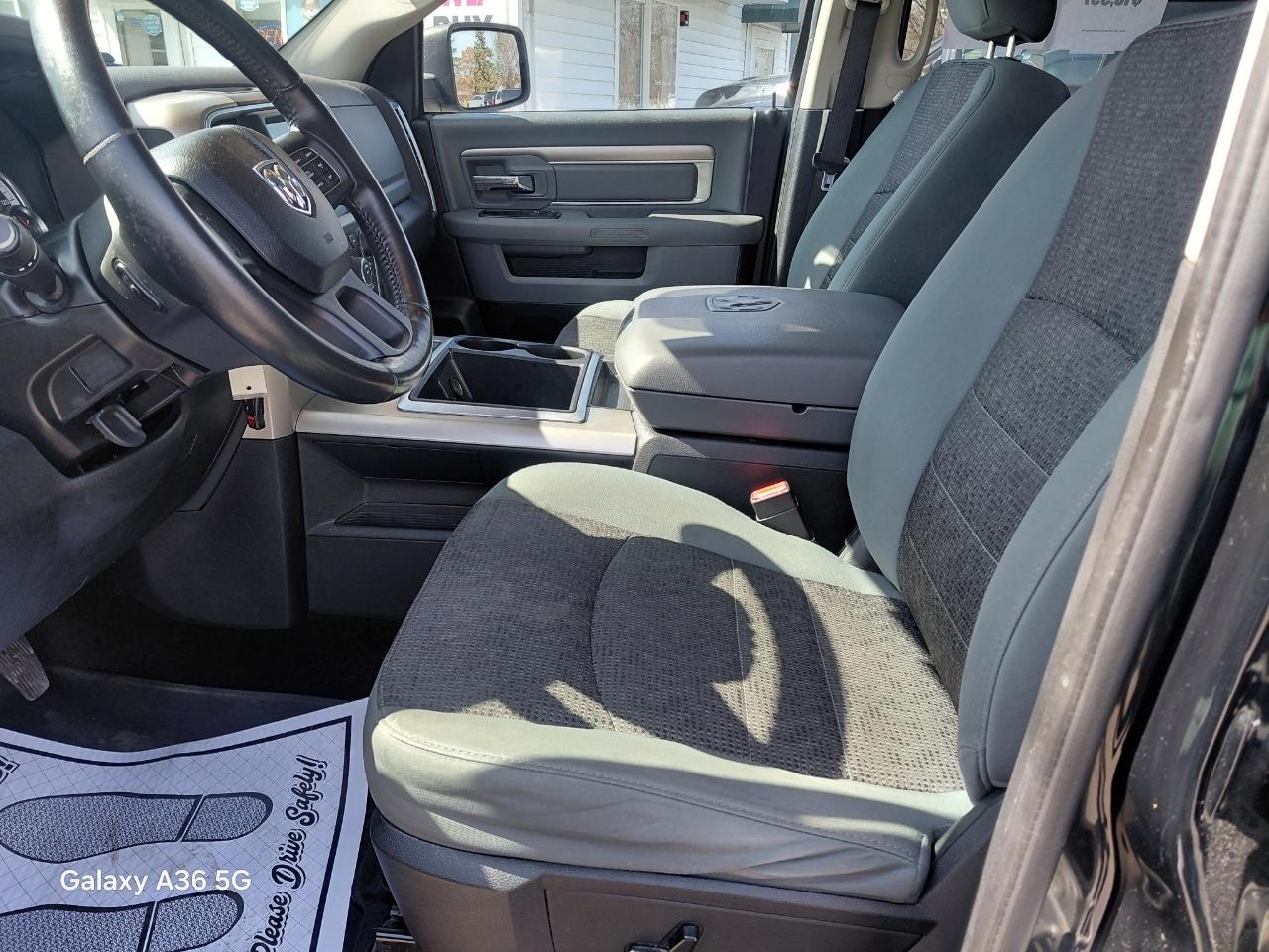 RAM 1500 SLT Crew Cab SWB 4WD 2014