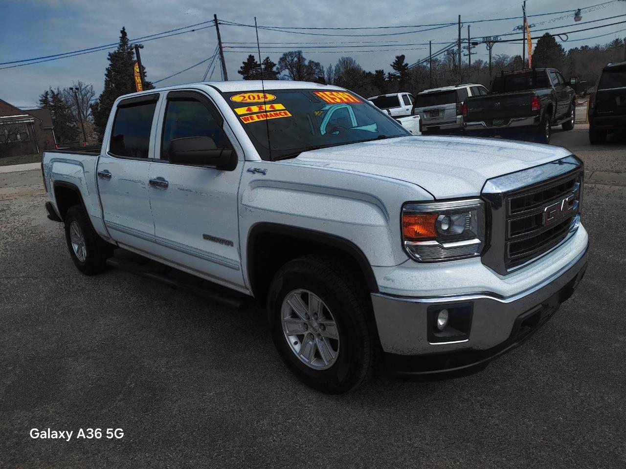 GMC Sierra 1500 SLE Crew Cab Long Box 4WD 2014