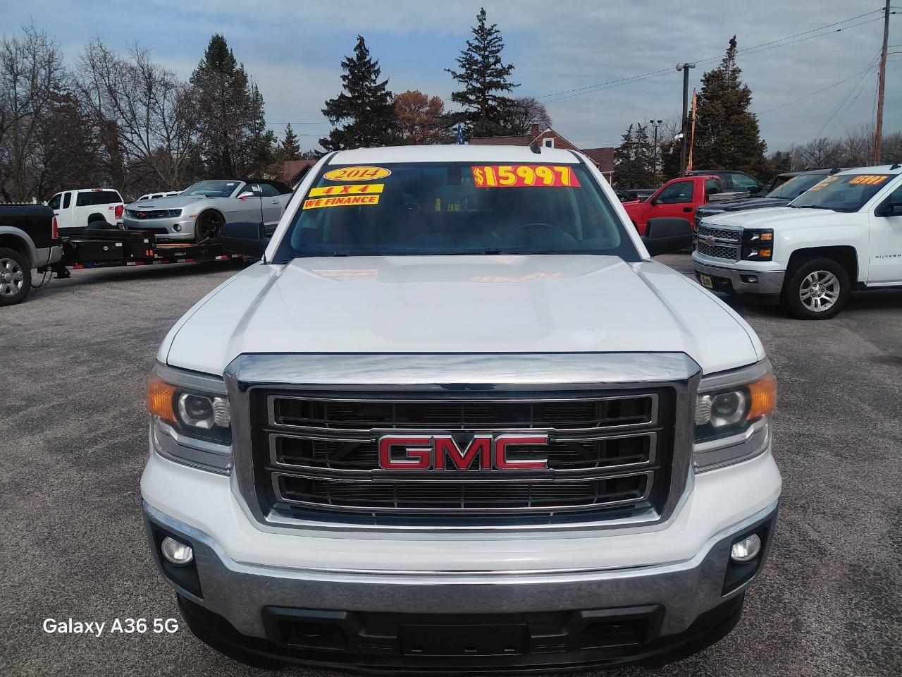 GMC Sierra 1500 SLE Crew Cab Long Box 4WD 2014