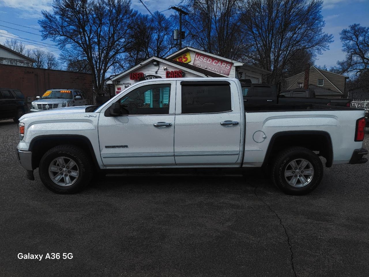 GMC Sierra 1500 SLE Crew Cab Long Box 4WD 2014