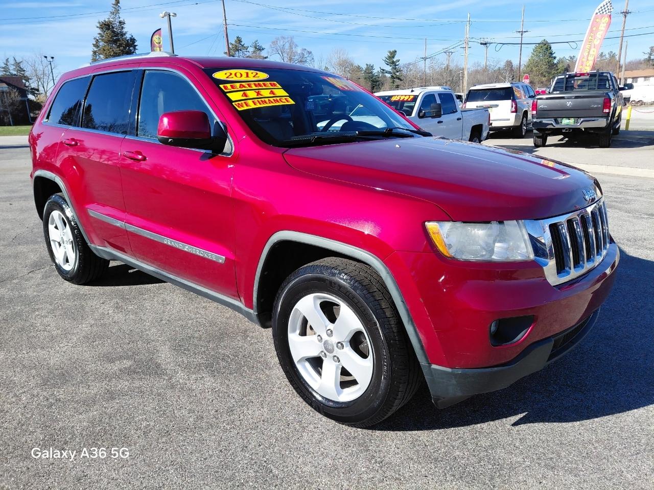 Jeep Grand Cherokee Laredo 4WD 2012