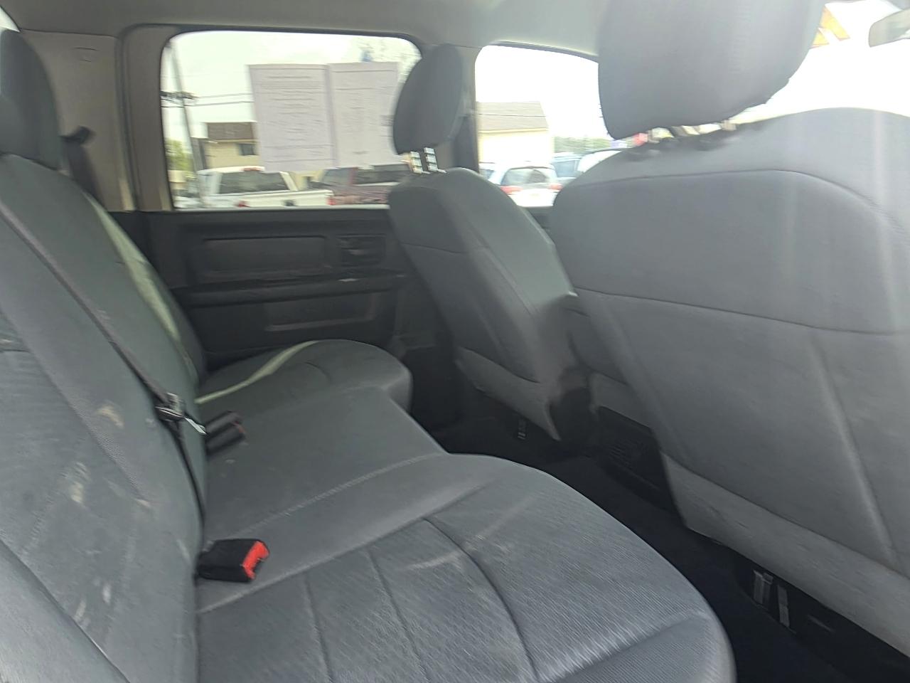 RAM 2500 Tradesman Crew Cab SWB 4WD 2018