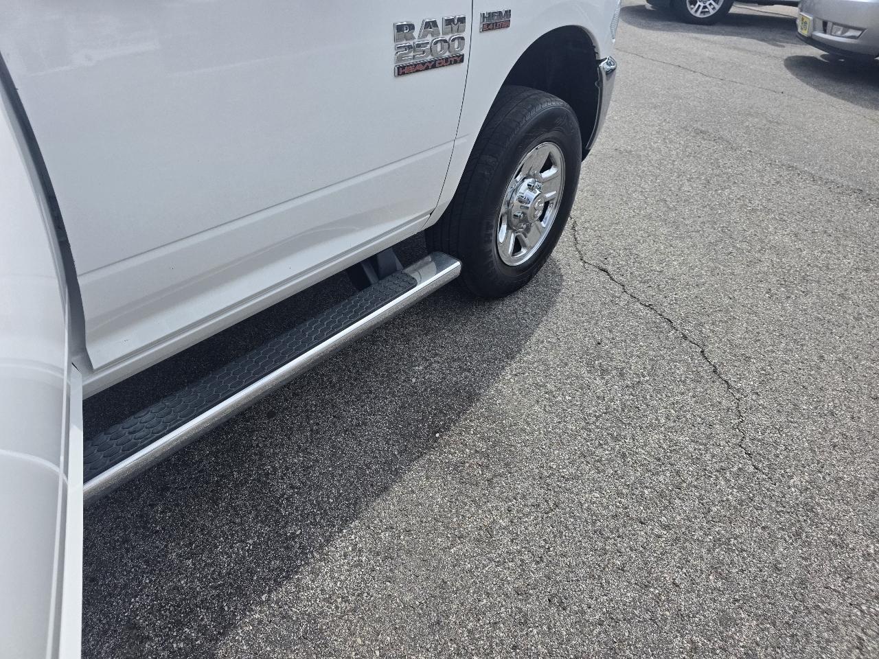 RAM 2500 Tradesman Crew Cab SWB 4WD 2018
