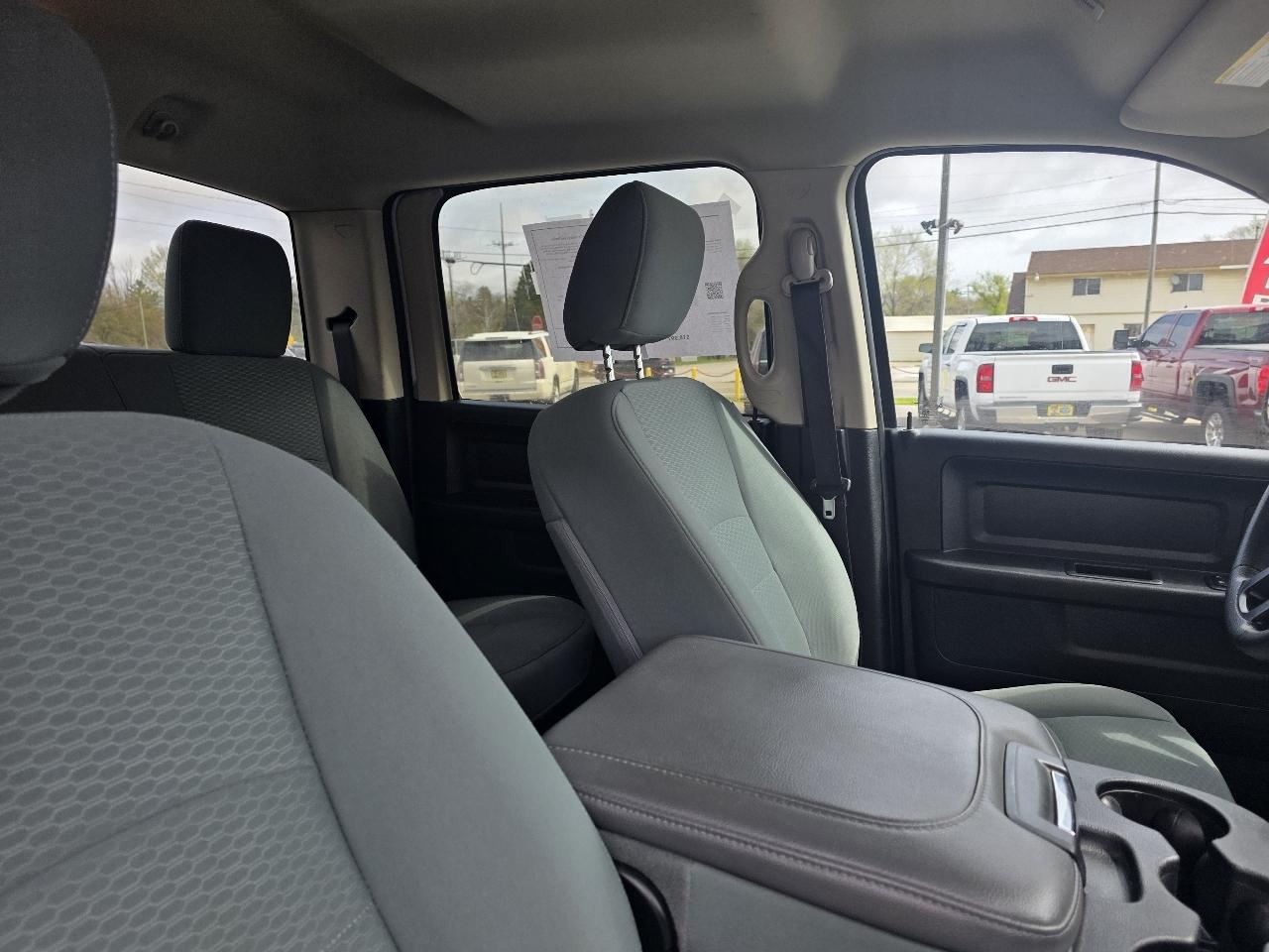RAM 2500 Tradesman Crew Cab SWB 4WD 2018
