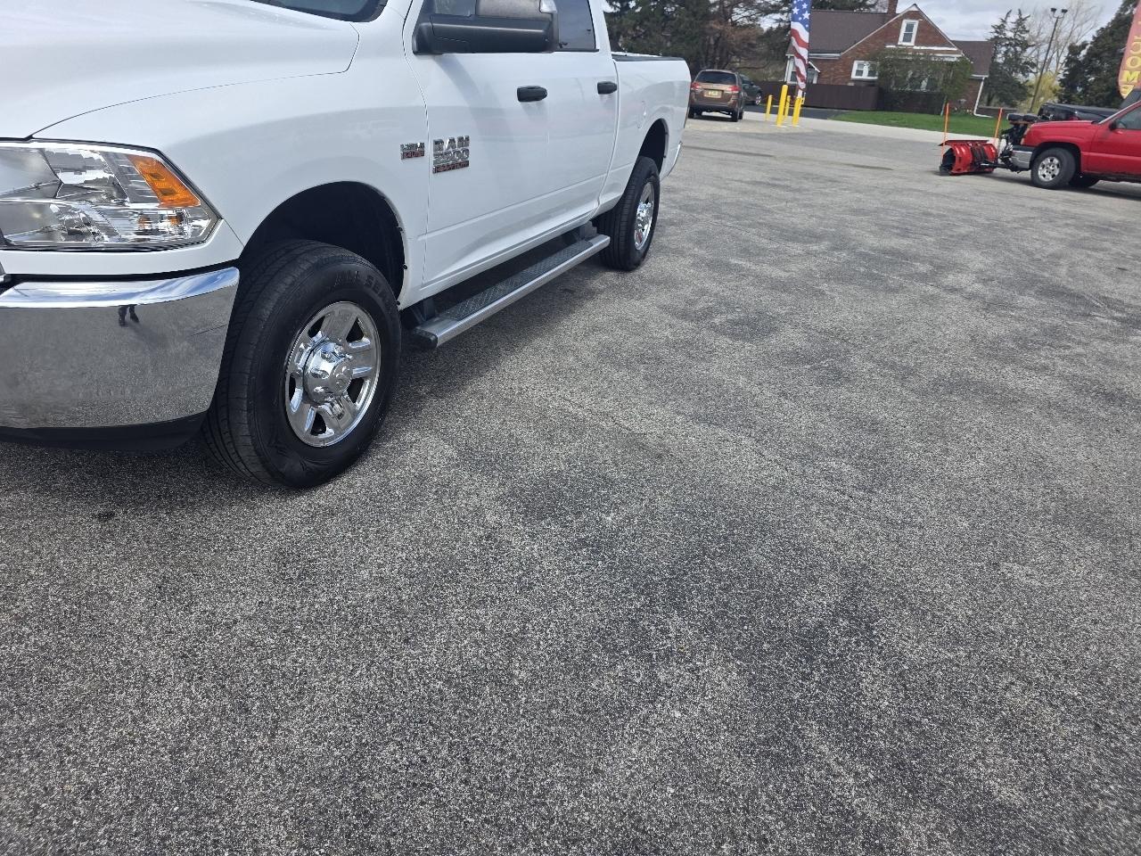 RAM 2500 Tradesman Crew Cab SWB 4WD 2018