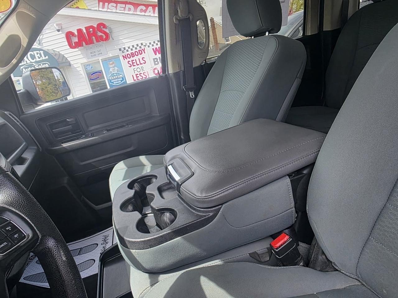 RAM 2500 Tradesman Crew Cab SWB 4WD 2018