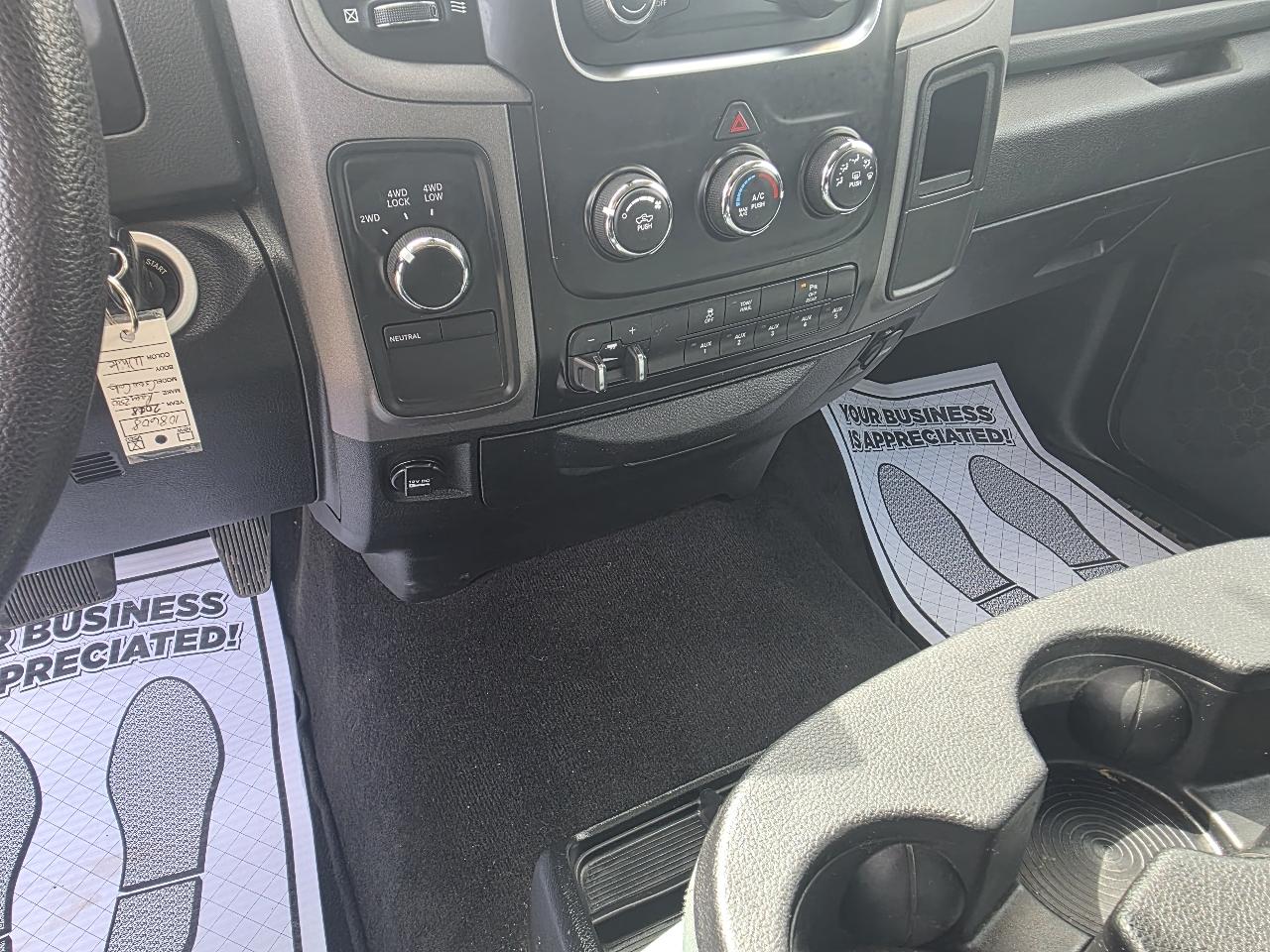 RAM 2500 Tradesman Crew Cab SWB 4WD 2018