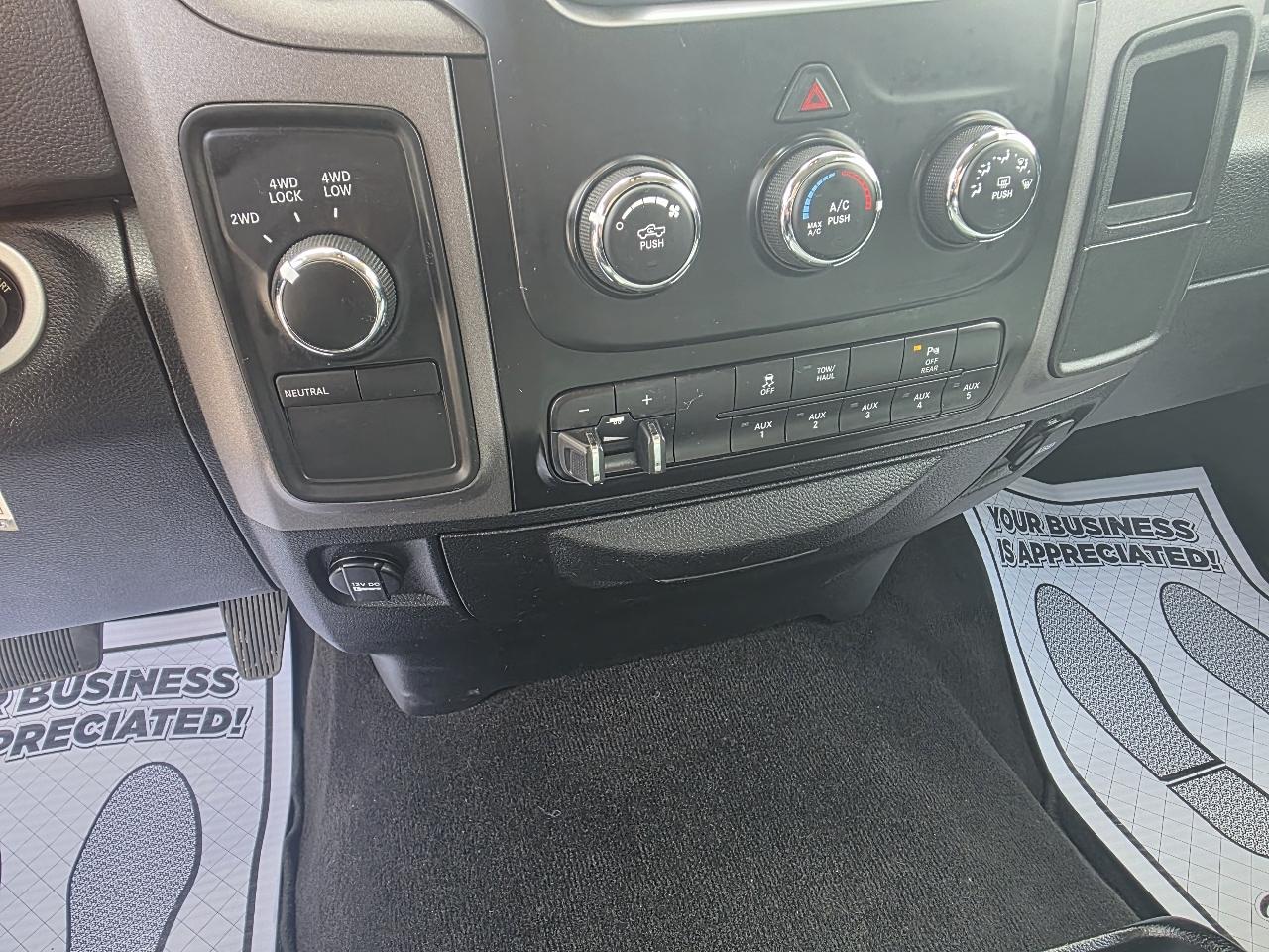 RAM 2500 Tradesman Crew Cab SWB 4WD 2018