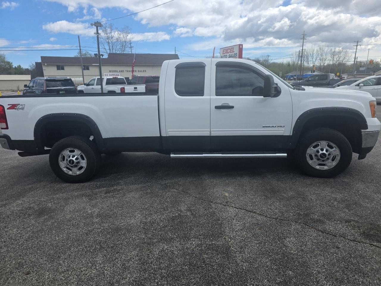 GMC Sierra 2500HD SLE Ext. Cab 4WD 2013