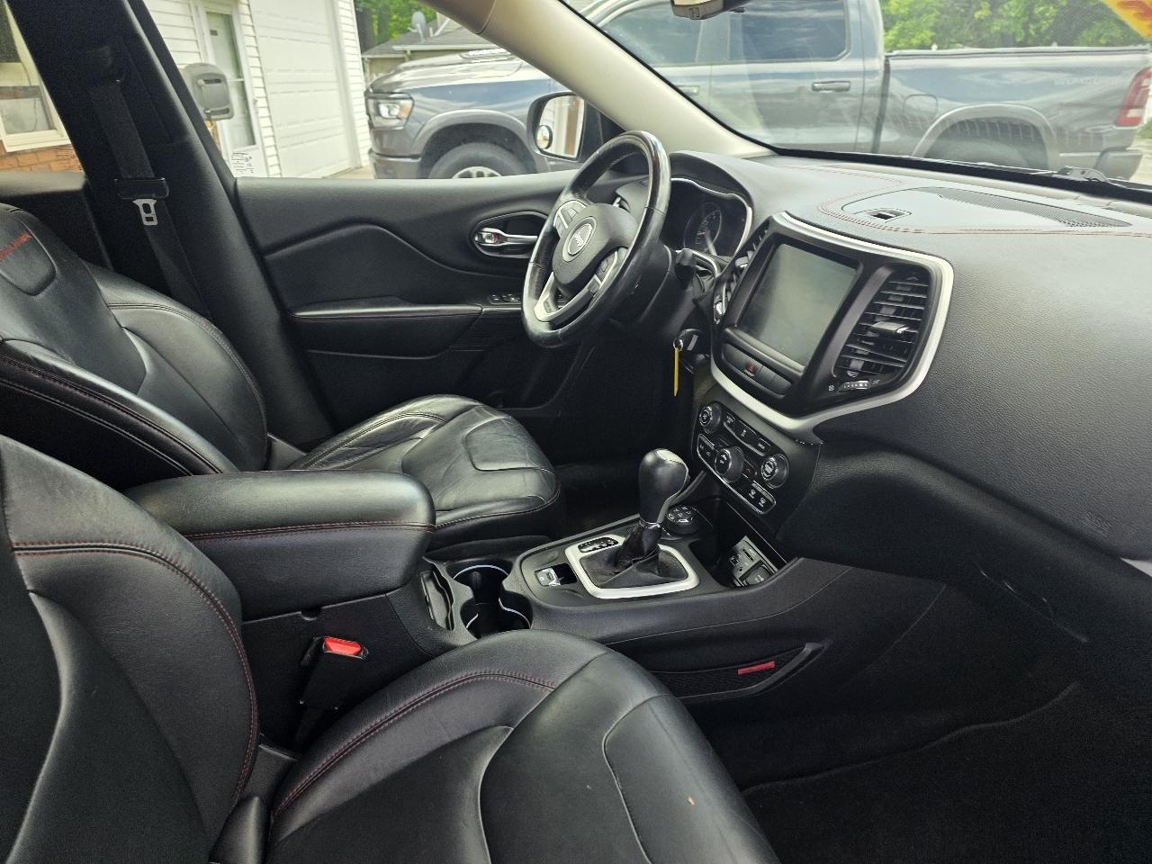 Jeep Cherokee Trailhawk 4WD 2014