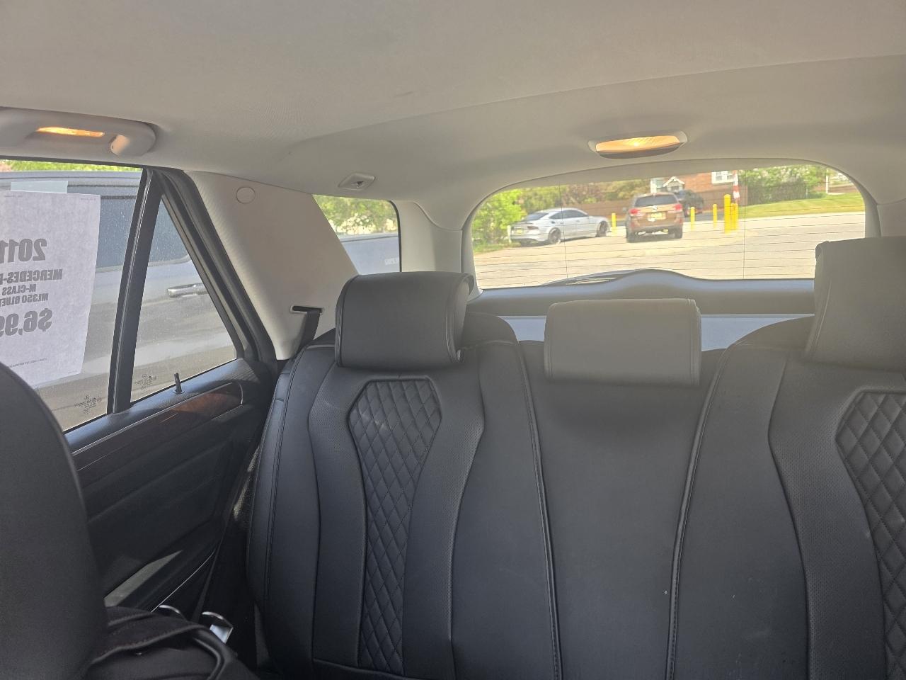 Mercedes-Benz M-Class ML350 BlueTEC 2011