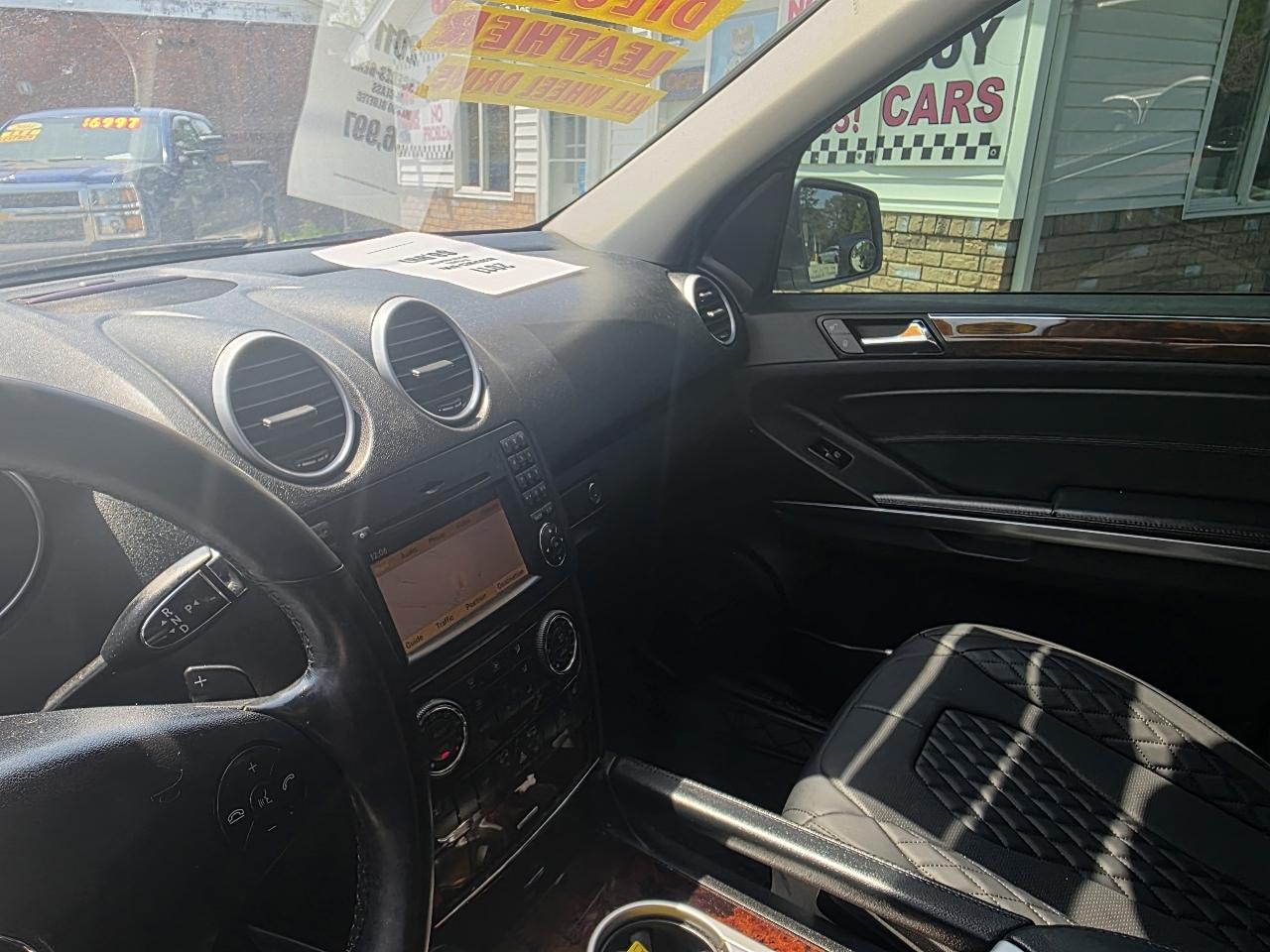 Mercedes-Benz M-Class ML350 BlueTEC 2011