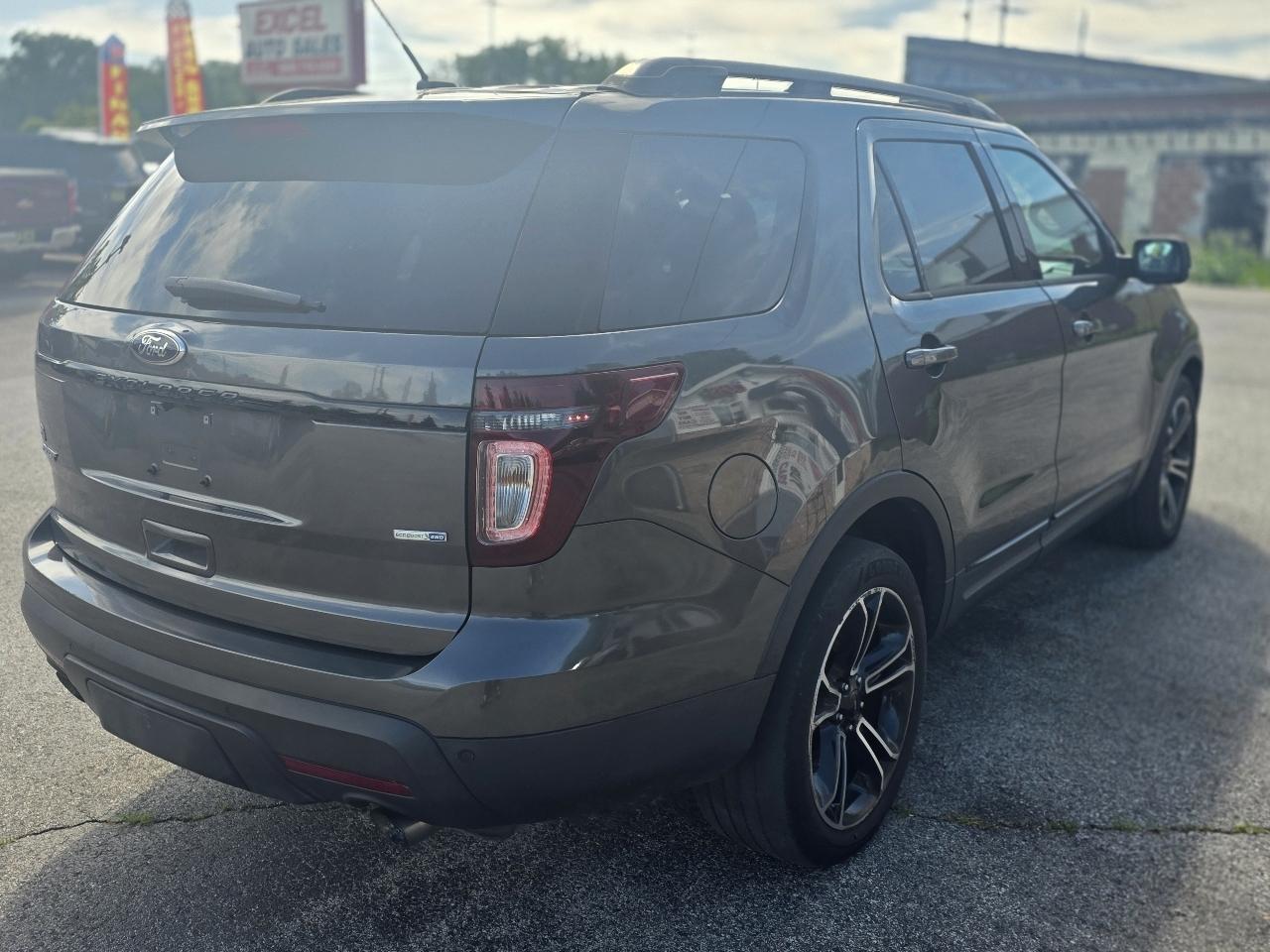 Ford Explorer Sport 4WD 2015