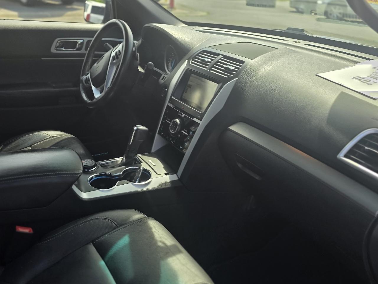 Ford Explorer Sport 4WD 2015