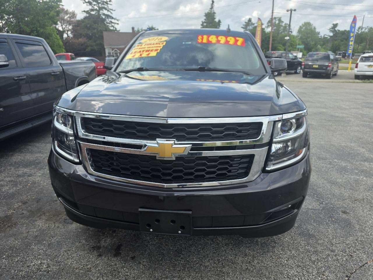 Chevrolet Suburban LT 4WD 2016