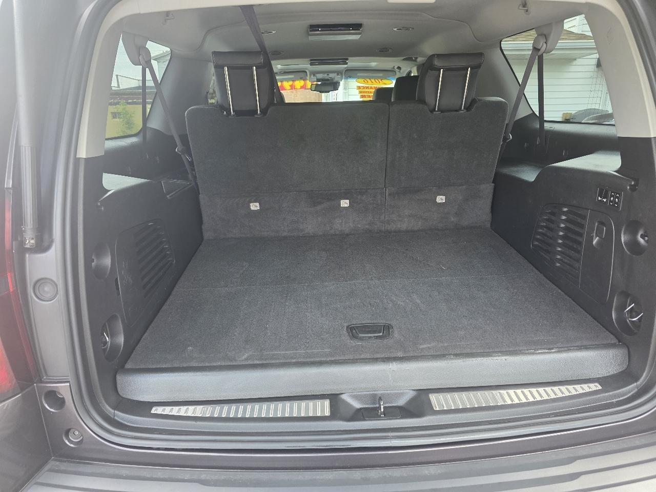 Chevrolet Suburban LT 4WD 2016
