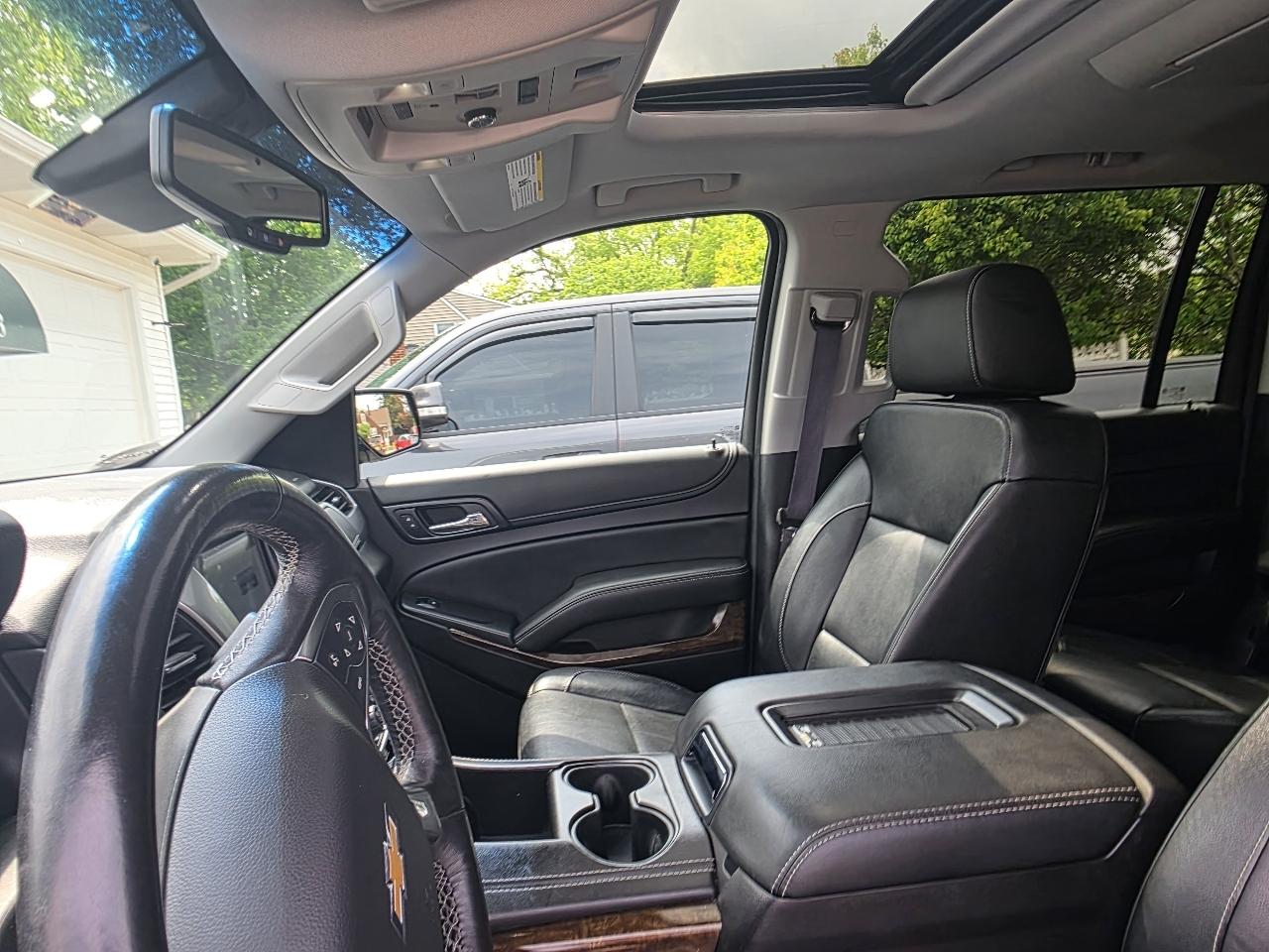 Chevrolet Suburban LT 4WD 2016