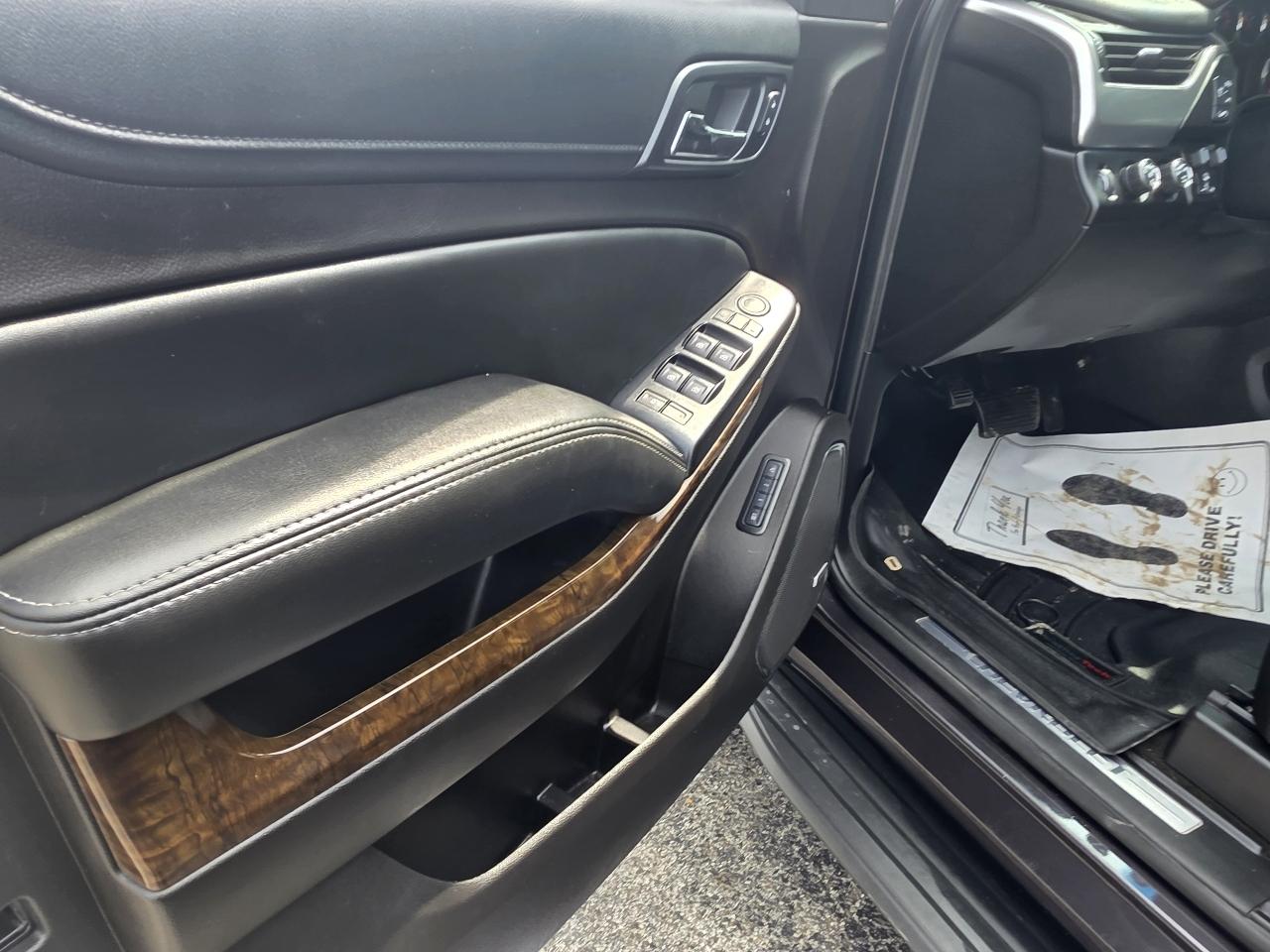 Chevrolet Suburban LT 4WD 2016