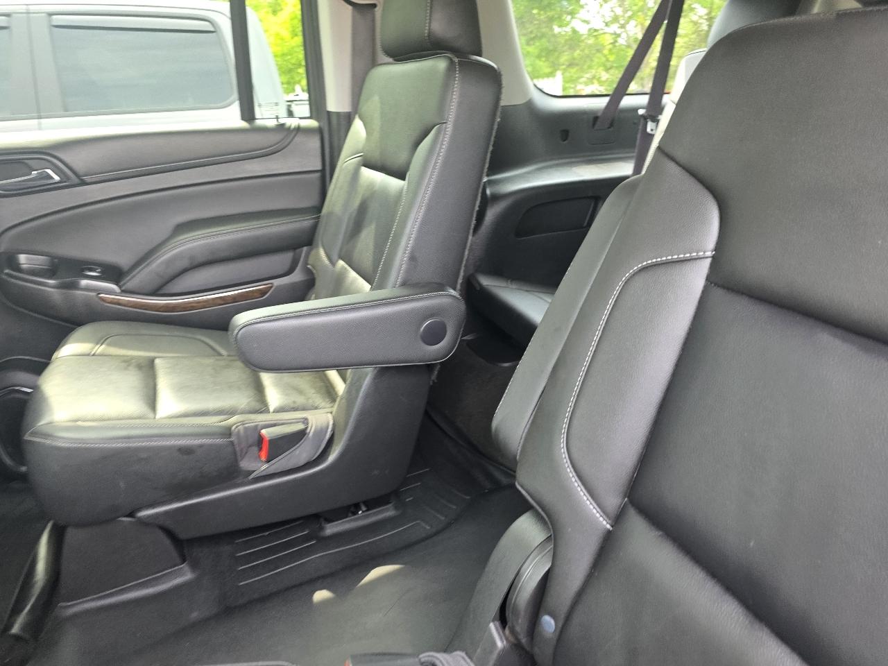 Chevrolet Suburban LT 4WD 2016