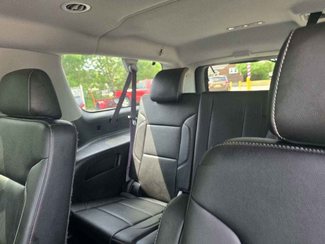 Chevrolet Suburban LT 4WD 2016