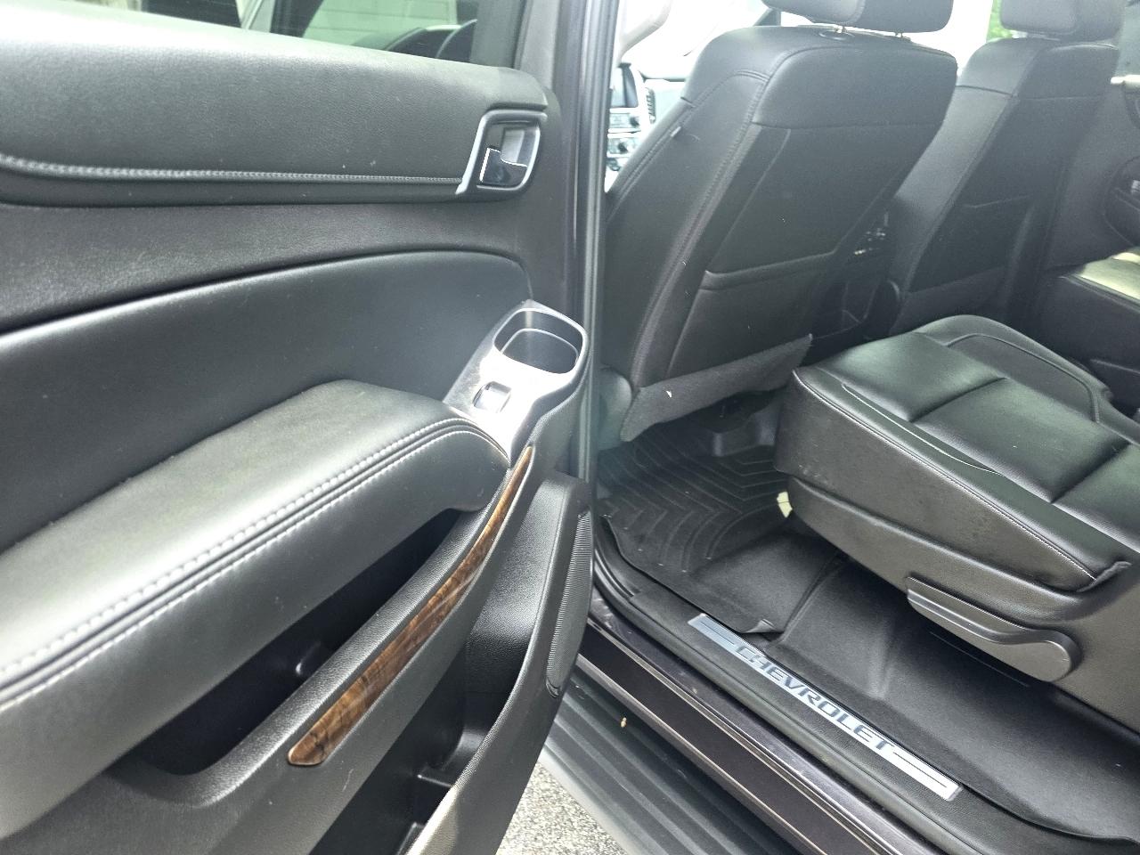 Chevrolet Suburban LT 4WD 2016