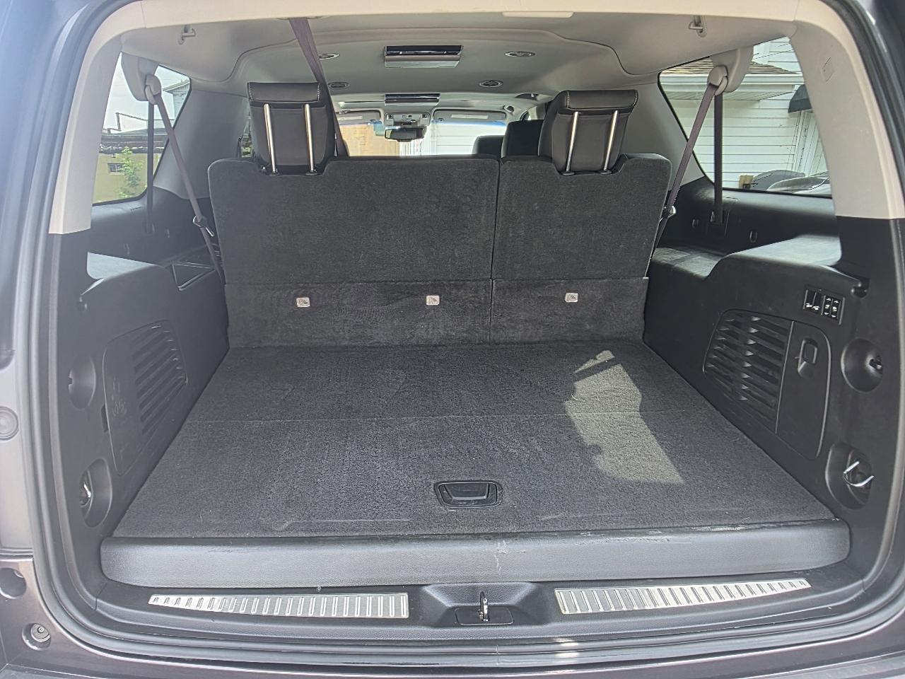 Chevrolet Suburban LT 4WD 2016
