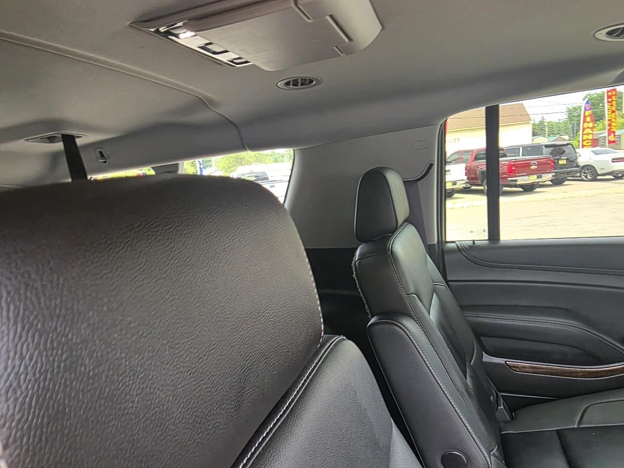Chevrolet Suburban LT 4WD 2016
