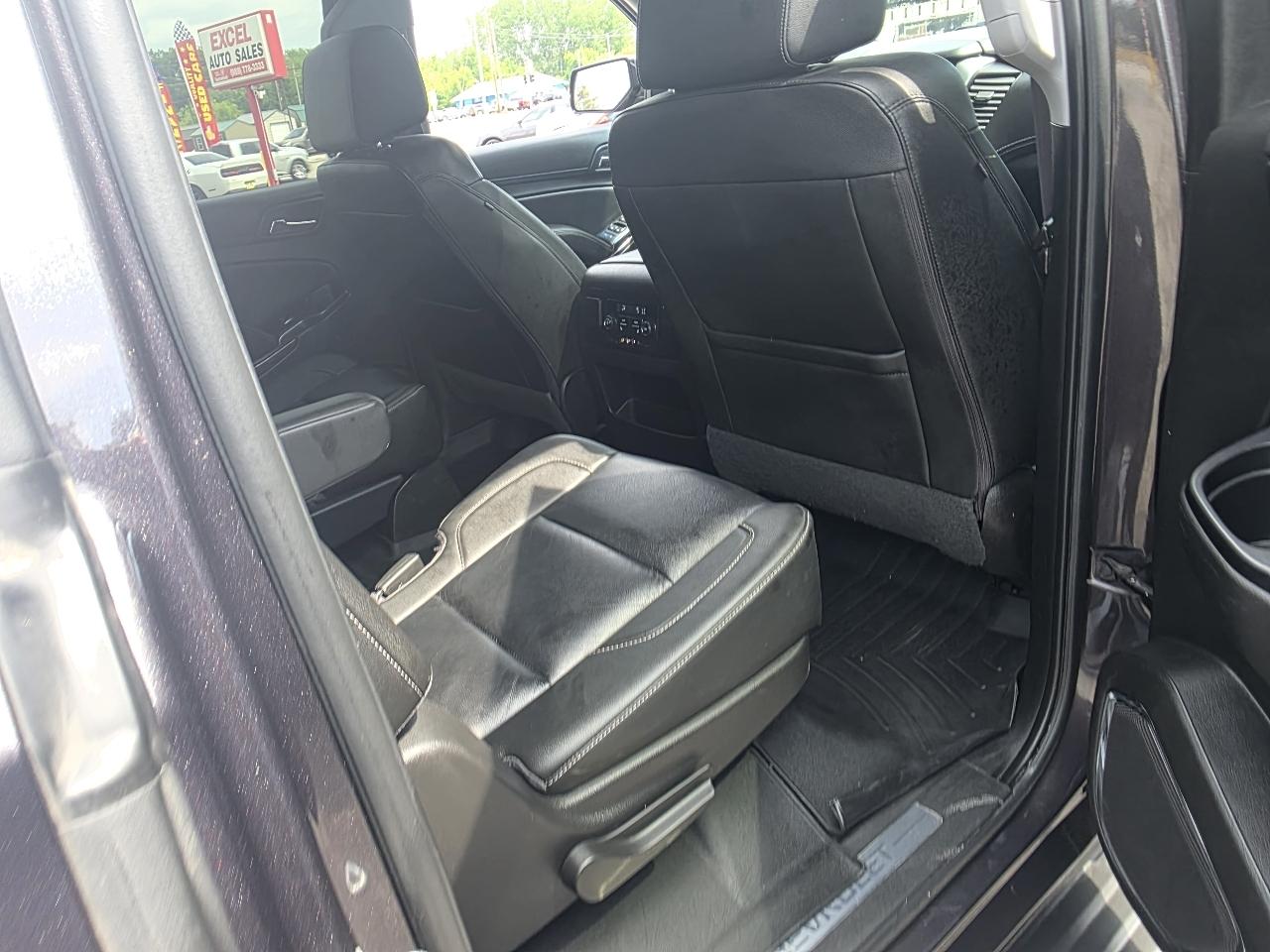 Chevrolet Suburban LT 4WD 2016