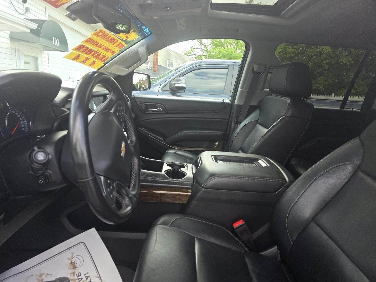 Chevrolet Suburban LT 4WD 2016
