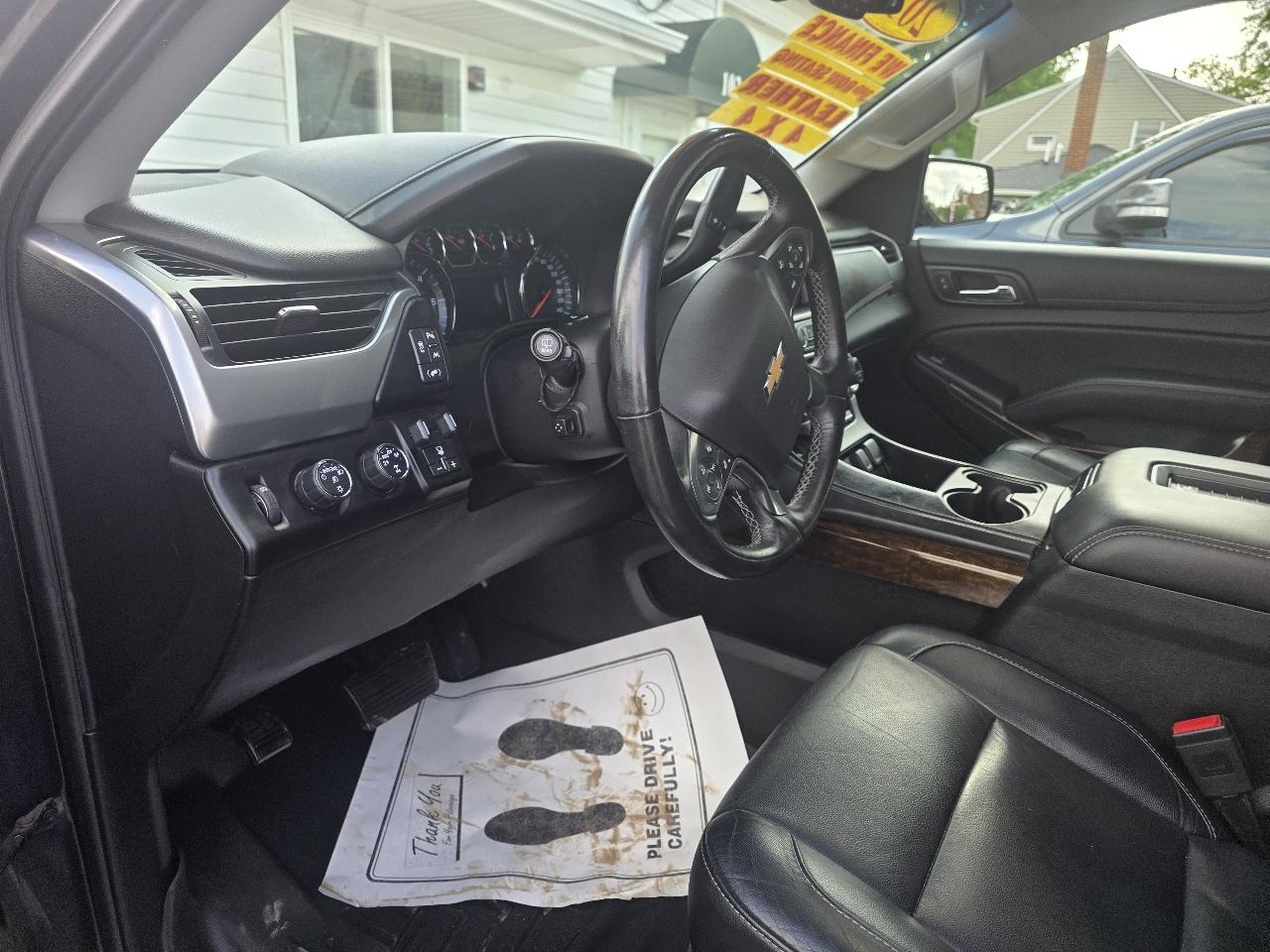 Chevrolet Suburban LT 4WD 2016