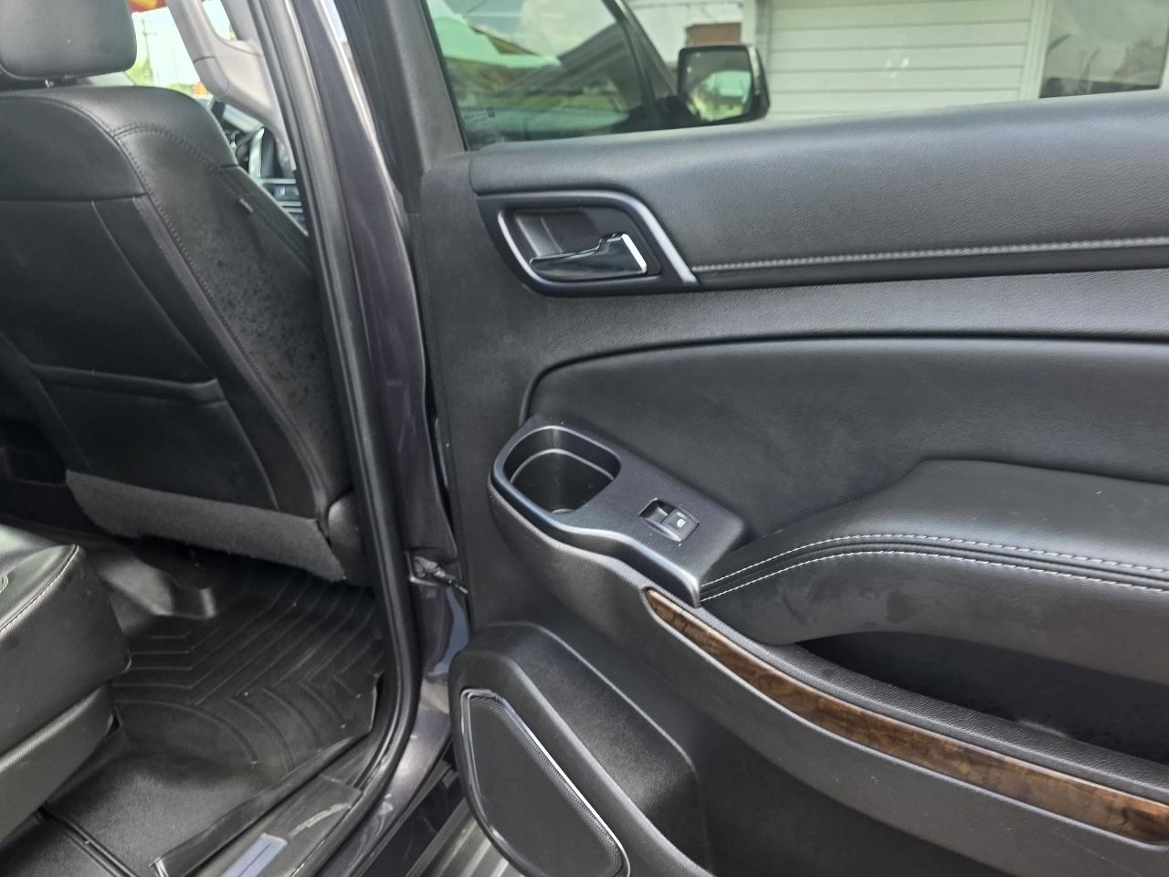 Chevrolet Suburban LT 4WD 2016