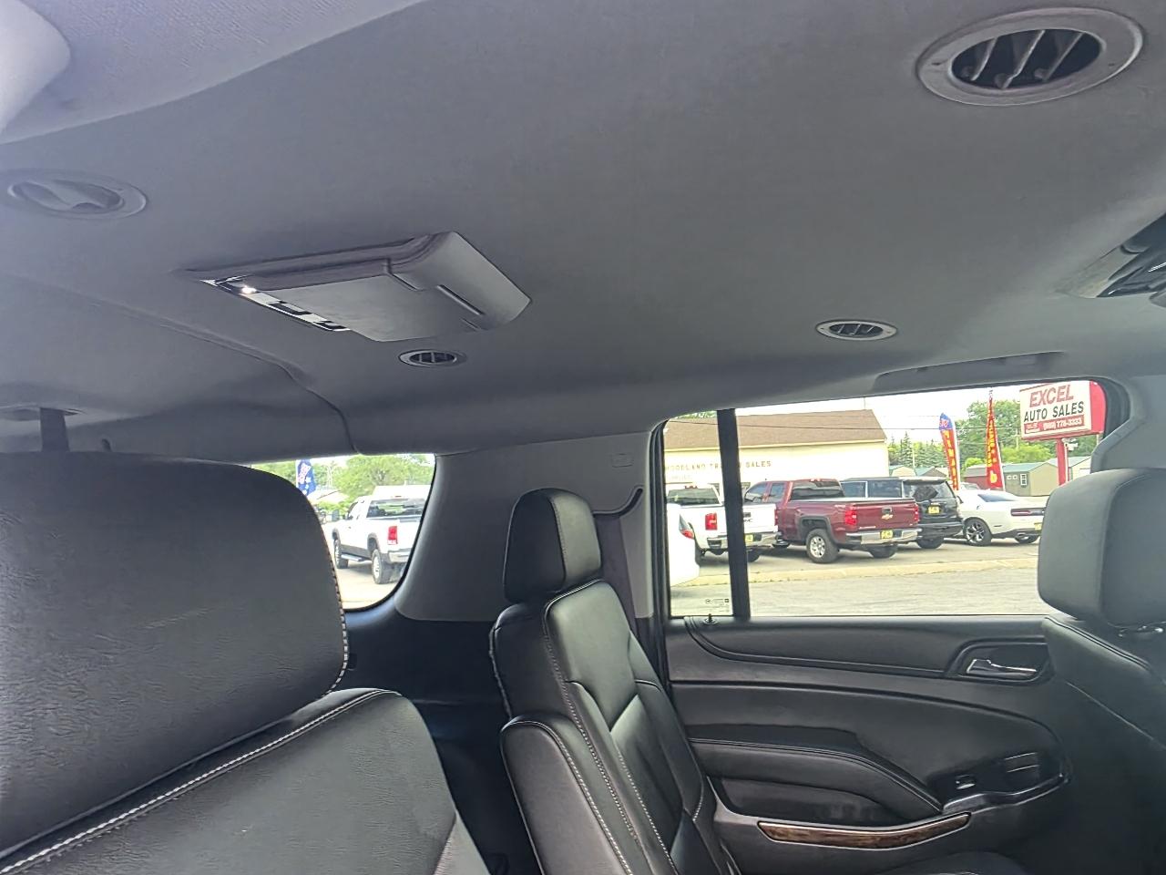 Chevrolet Suburban LT 4WD 2016