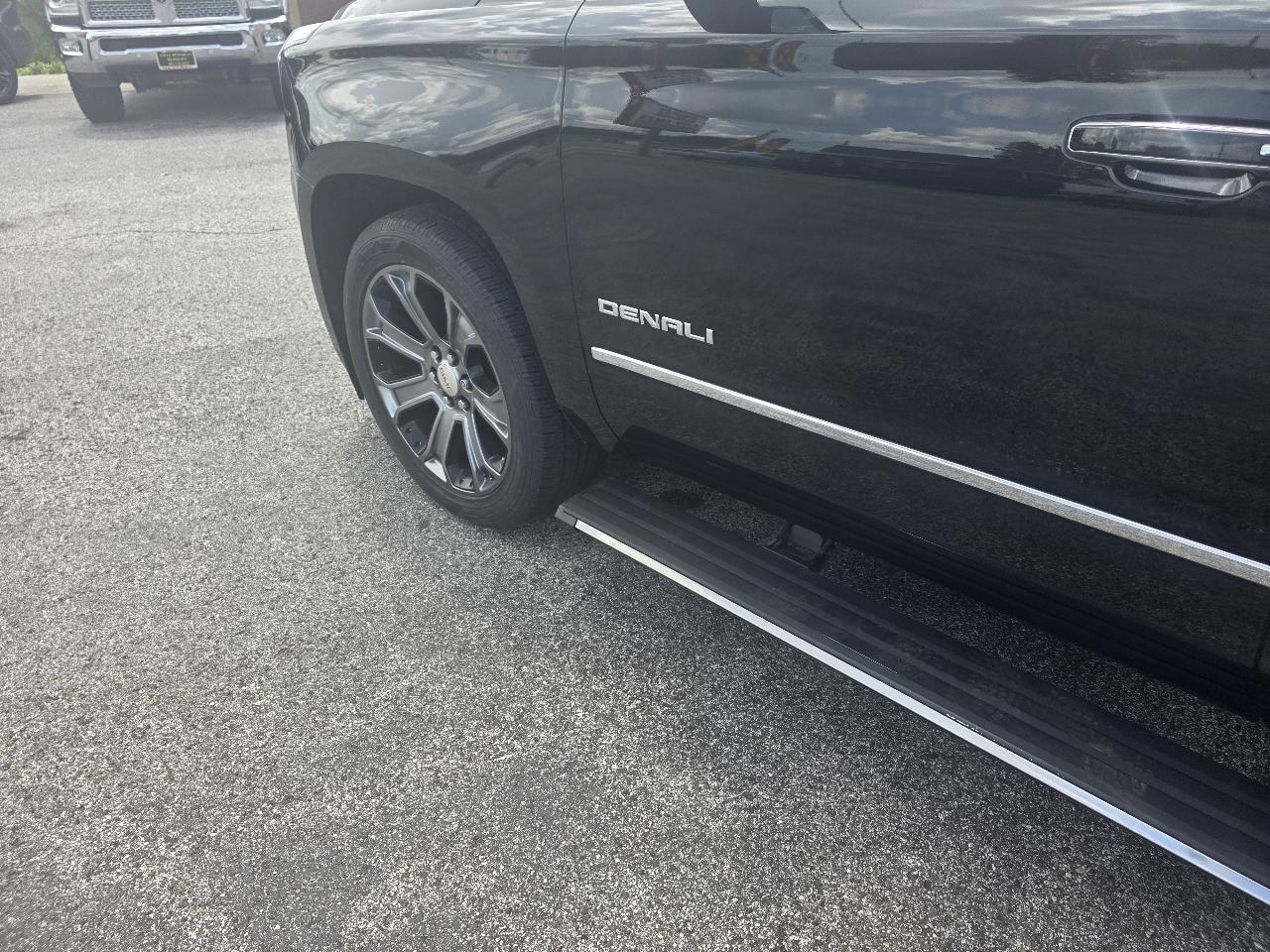 GMC Yukon Denali XL 4WD 2015