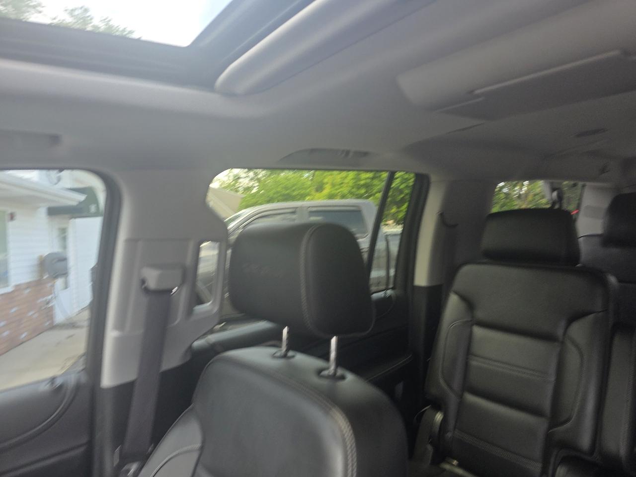 GMC Yukon Denali XL 4WD 2015