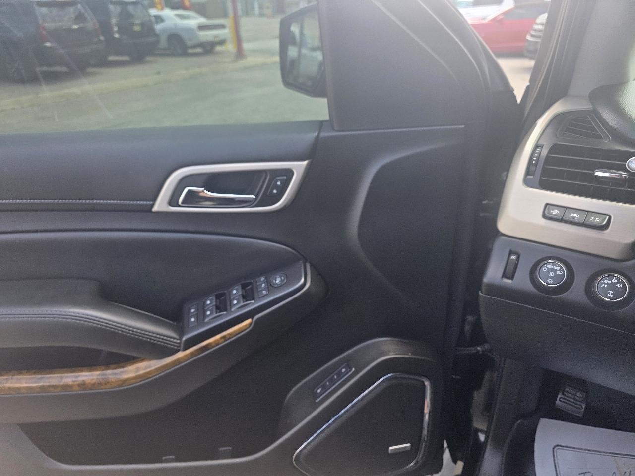 GMC Yukon Denali XL 4WD 2015
