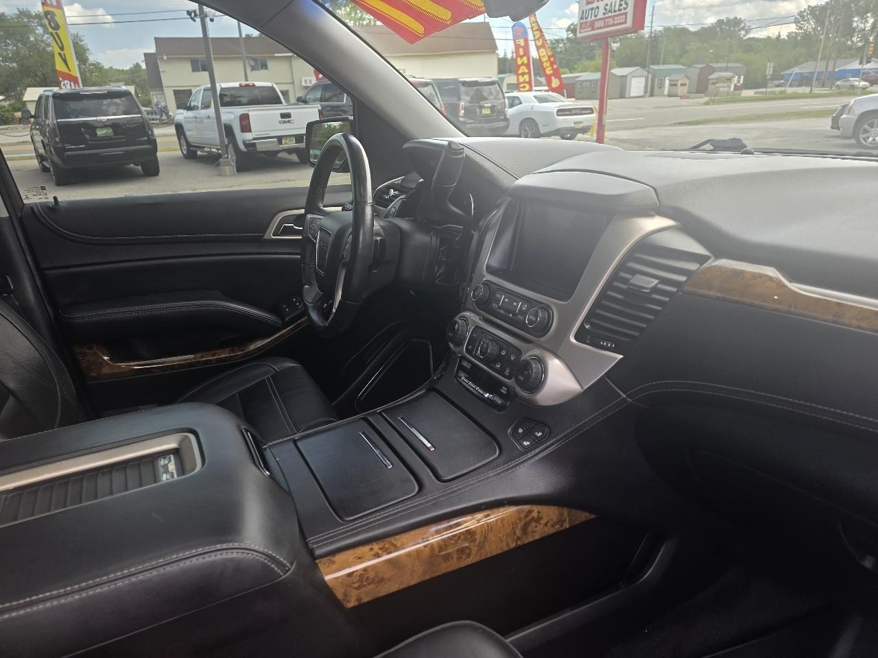 GMC Yukon Denali XL 4WD 2015