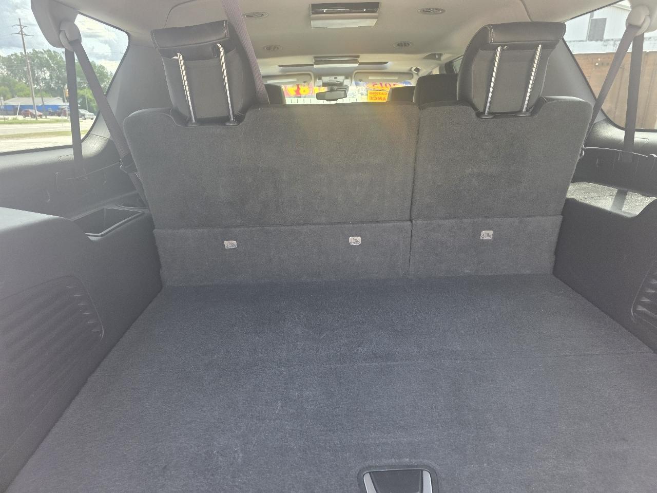 GMC Yukon Denali XL 4WD 2015