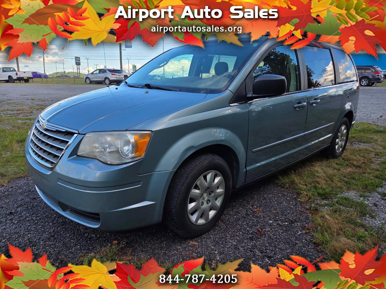 2010 Chrysler Town & Country LX