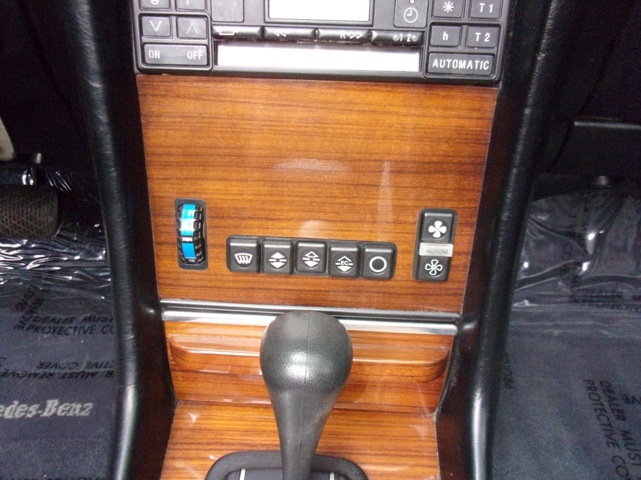 Mercedes-Benz 380 SL 1982
