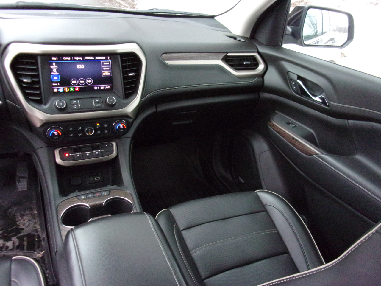 GMC Acadia Denali AWD 2021