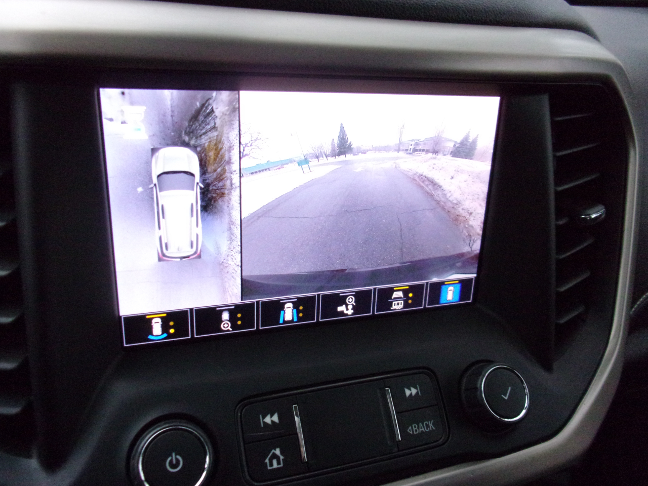 GMC Acadia Denali AWD 2021