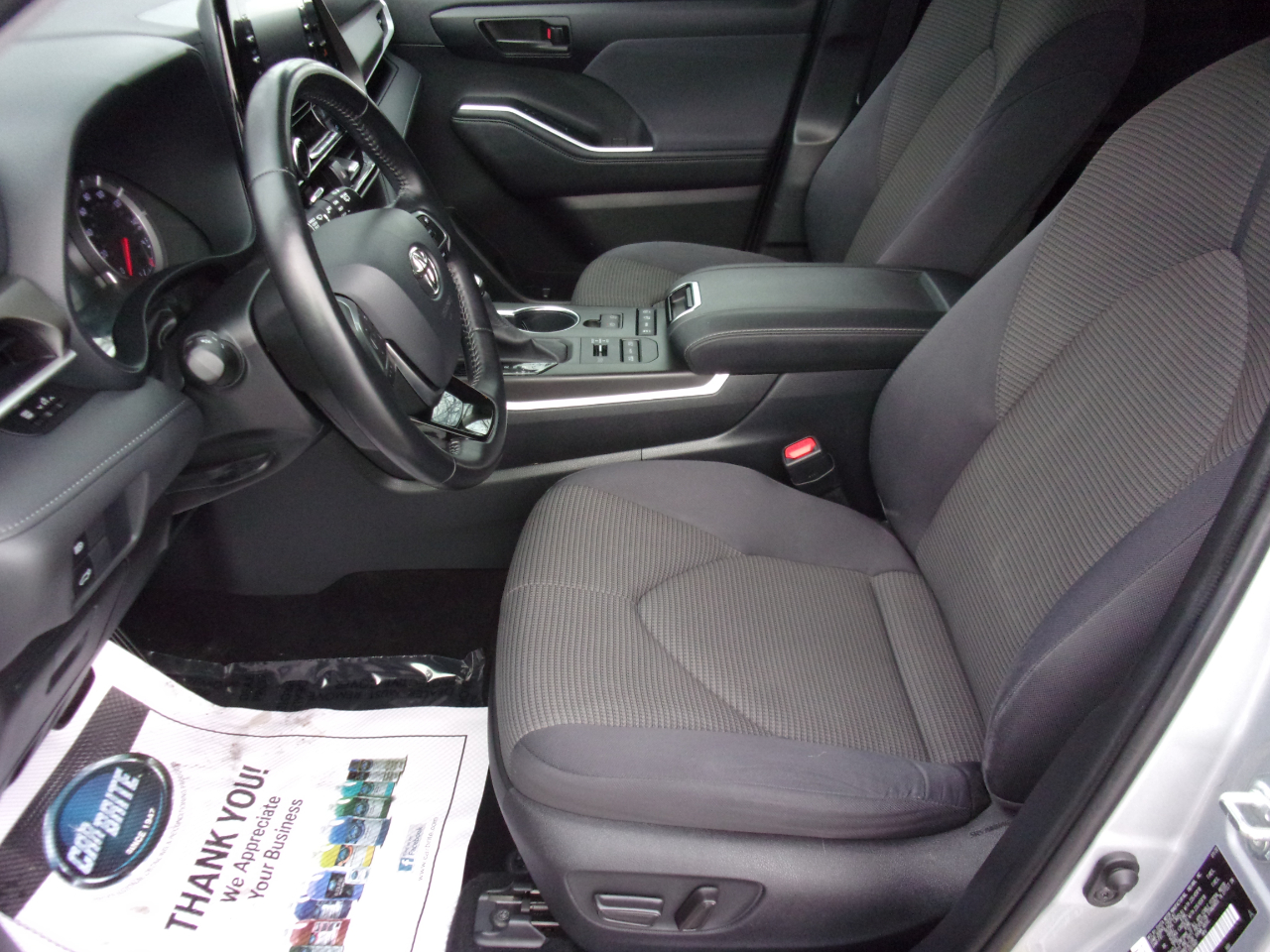 Toyota Highlander LE AWD V6 2020