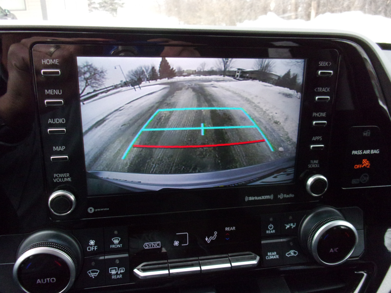 Toyota Highlander LE AWD V6 2020