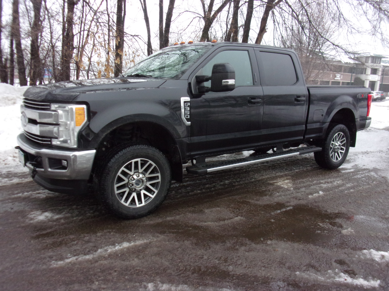 2017 Ford F-350 SD XLT Crew Cab 4WD