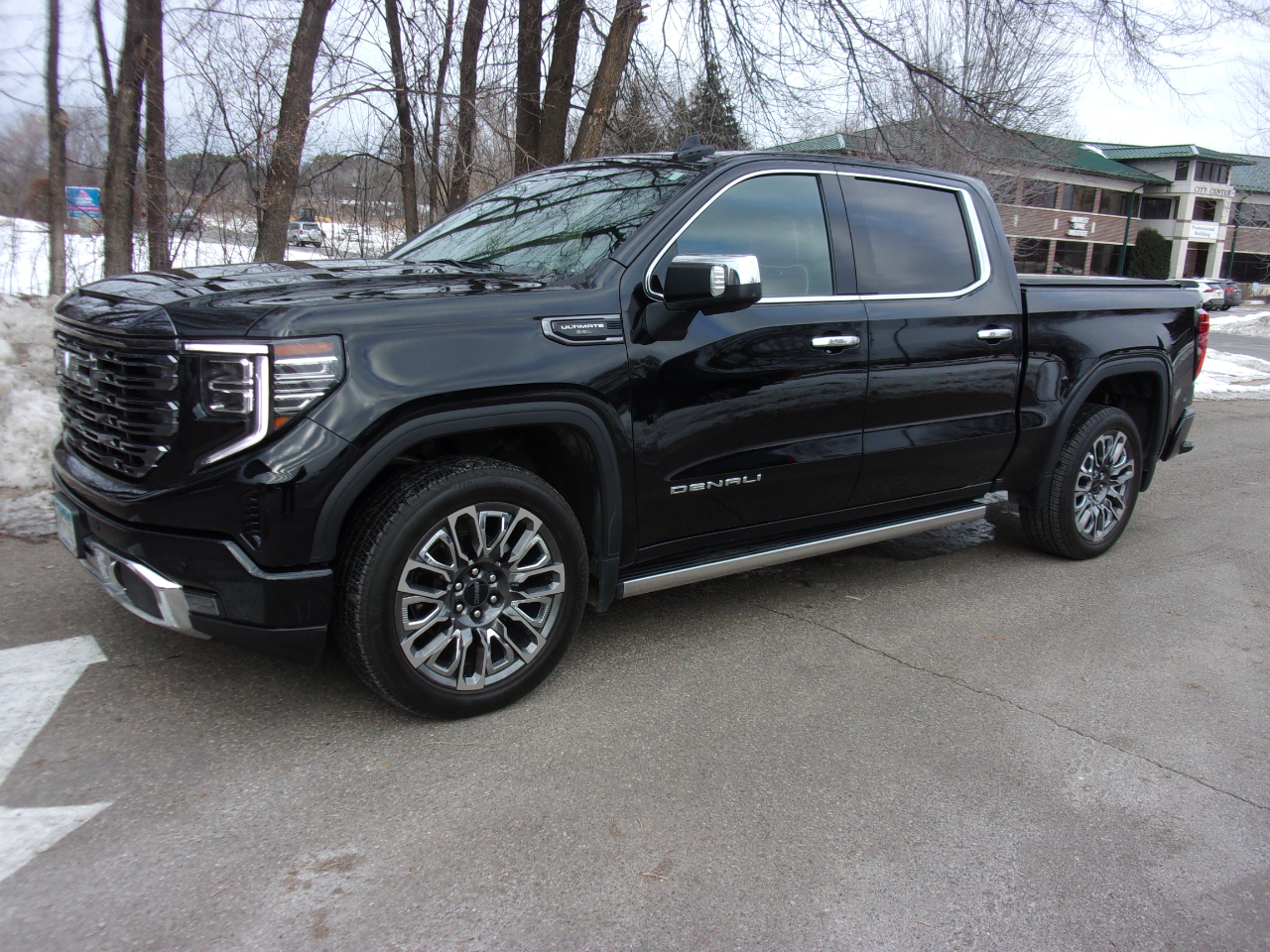 2023 GMC Sierra 1500 Denali Ultimate Crew Cab 4WD