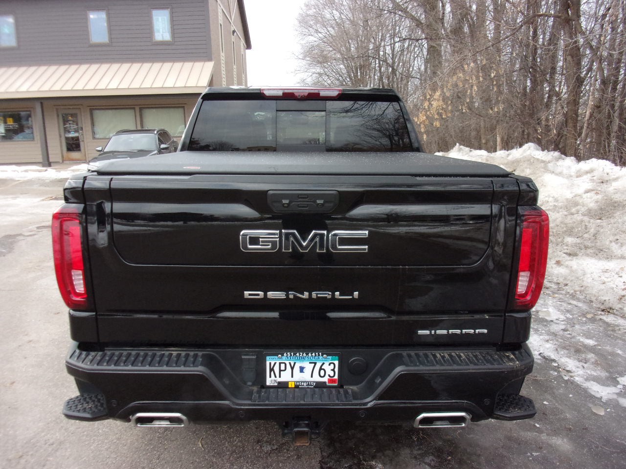 GMC Sierra 1500 Denali Ultimate Crew Cab 4WD 2023