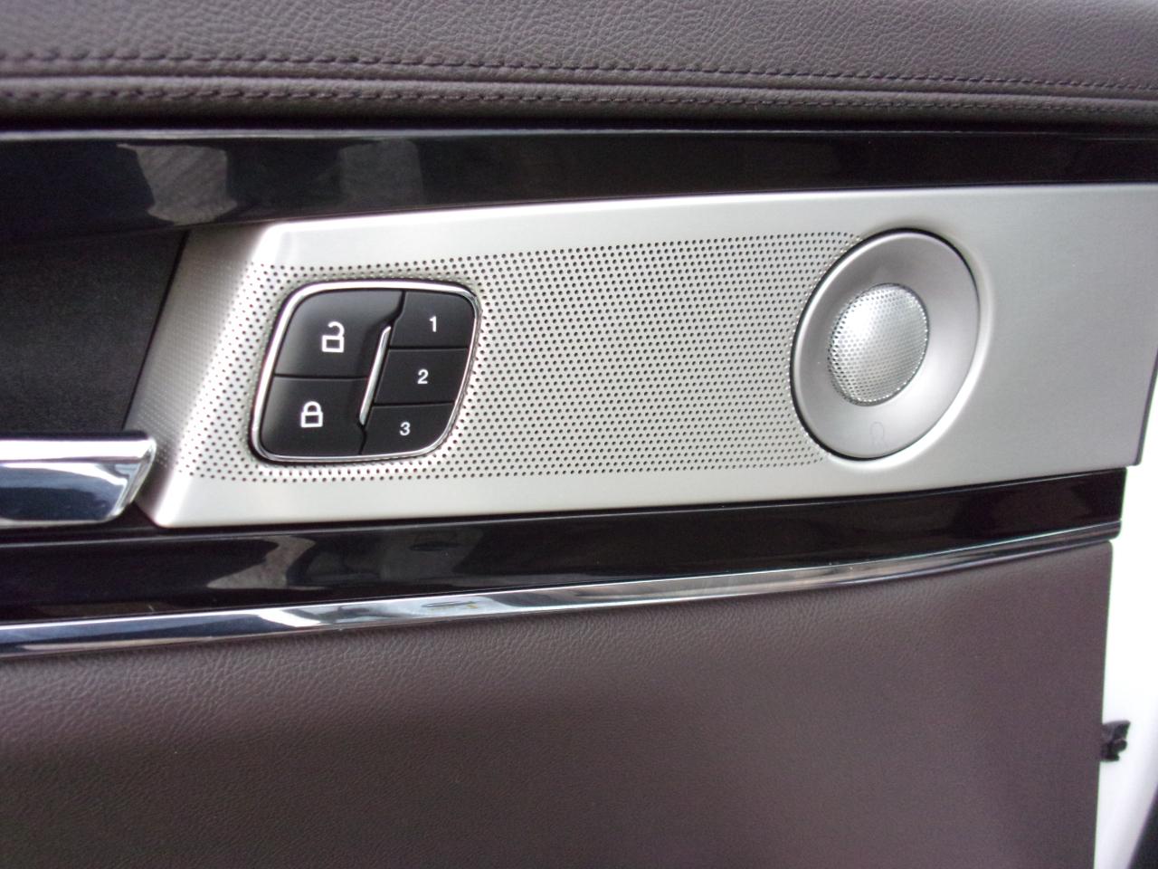 Lincoln Nautilus Reserve AWD 2021